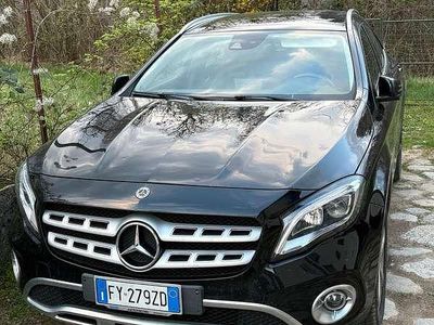 Usata Mercedes GLA200 136 CV (100 kW) 2019 Nero SUV