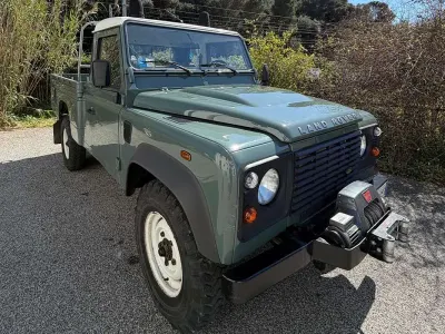 Usata Land Rover Defender 122 CV (89 kW) 2007 Verde Pick-up