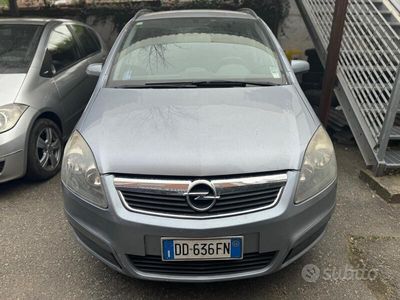 usata Opel Zafira 1.9 CDTI 101CV Enjoy