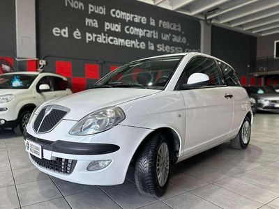 Usata Lancia Ypsilon 77 CV (56 kW) 2009 Bianco Utilitaria
