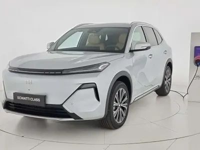 Usata Geely Starray 99 CV (72 kW) 2026 Grigio SUV