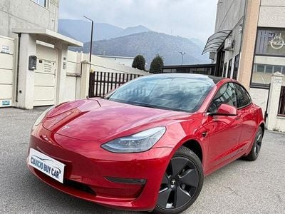 Usata Tesla Model 3 366 kW (498 CV) 2022 Rosso Berlina