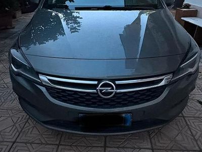 Grigio Usata 2018 Opel Astra Station wagon | 8200 € (Buon prezzo)