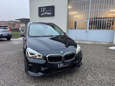Usata BMW 218 Luxury Line 115 CV (84 kW) 2015 Nero Station wagon