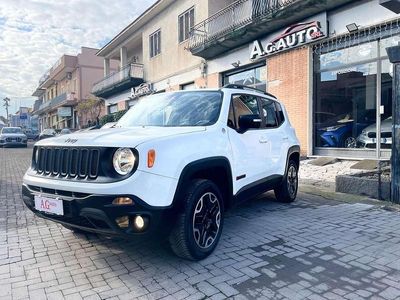 Usata Jeep Renegade Trailhawk 170 CV (125 kW) 2015 Bianco SUV