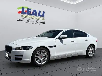 Usata Jaguar XE Pure 180 CV (132 kW) 2017 Bianco Berlina