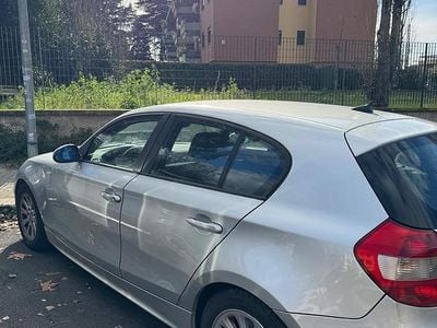 Usata BMW 118 122 CV (89 kW) 2007 Grigio Utilitaria