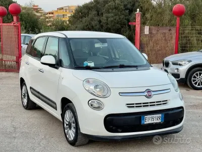 Używany Fiat 500L Living 105 KM (77 kW) 2014 Biały Minivan