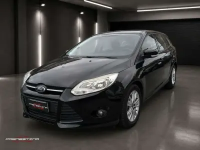 Usata Ford Focus Titanium 116 CV (85 kW) 2012 Nero Station wagon