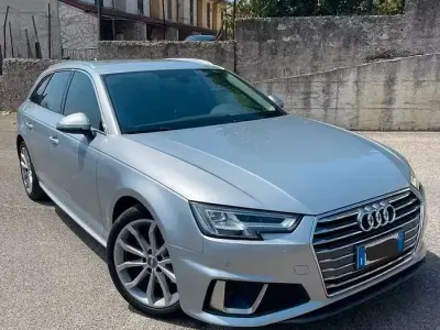 Usata Audi A4 S-Line 150 CV (110 kW) 2019 Grigio Station wagon