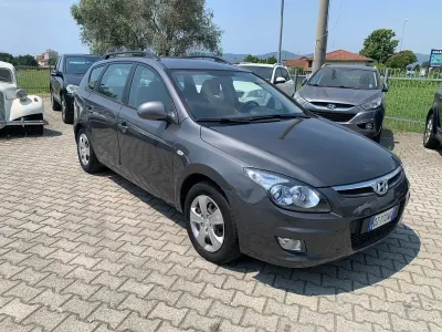 Usata Hyundai i30 109 CV (80 kW) 2010 Grigio Station wagon