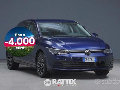 Usata VW Golf VIII Life 110 CV (80 kW) 2023 Blu Berlina