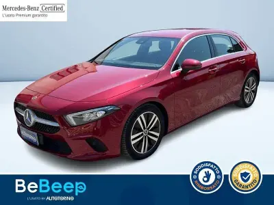 Usata Mercedes A180 116 CV (85 kW) 2023 Rosso metallizzato Berlina