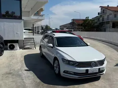 Usata VW Passat Comfortline 120 CV (88 kW) 2016 Bianco Station wagon