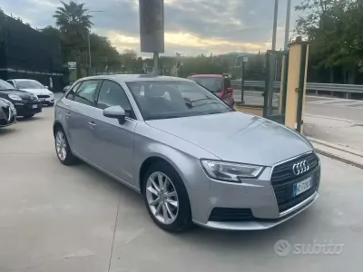 Usata Audi A3 Business 116 CV (85 kW) 2017 Grigio Berlina