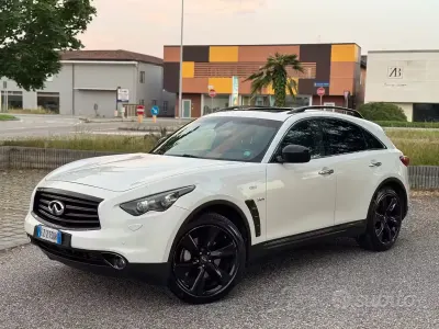 Usata Infiniti QX70 238 CV (175 kW) 2015 Bianco SUV