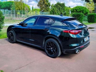 Usata Alfa Romeo Stelvio Executive 179 CV (131 kW) 2018 Verde SUV