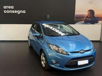 Usata Ford Fiesta Titanium 60 CV (44 kW) 2012 Blu/azzurro Utilitaria