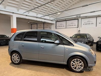 Usata Opel Meriva Cosmo 90 CV (66 kW) 2009 Blu Monovolume