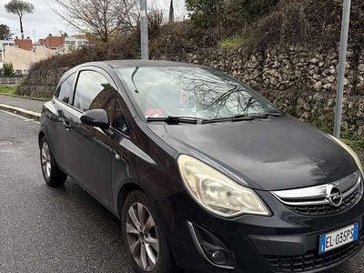 Usata Opel Corsa Sport 86 CV (63 kW) 2012 Berlina