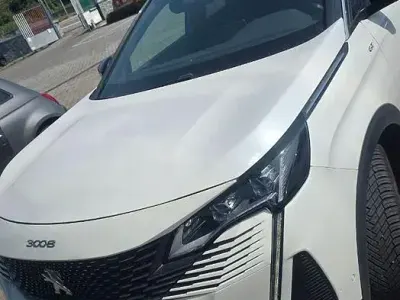 Usata Peugeot 3008 GT 102 CV (75 kW) 2023 Bianco SUV