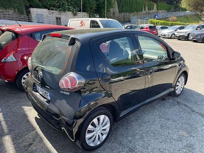 Second-hand Toyota Aygo Connect Style 68 CP (50 kW) 2013 Ner met Hatchback
