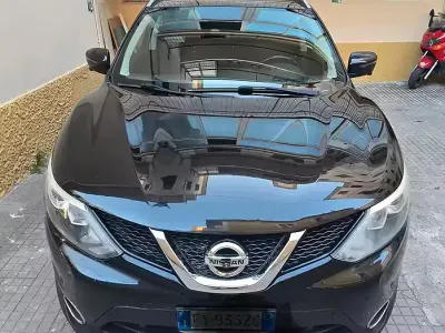 Usata Nissan Qashqai 131 CV (96 kW) 2020 Nero SUV