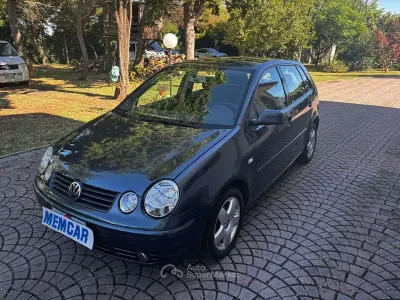 Usata VW Polo Highline 101 CV (74 kW) 2002 Grigio Utilitaria