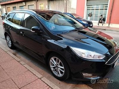 Usata Ford Focus 120 CV (88 kW) 2015 Nero Station wagon