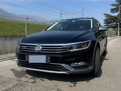 Usata VW Passat 190 CV (139 kW) 2019 Nero Station wagon