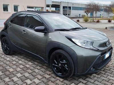 Usata Toyota Aygo X Lounge 72 CV (52 kW) 2022 Verde SUV