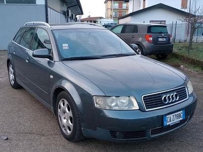Begagnad Audi A4 155 HK (114 kW) 2002 Grå Kombi