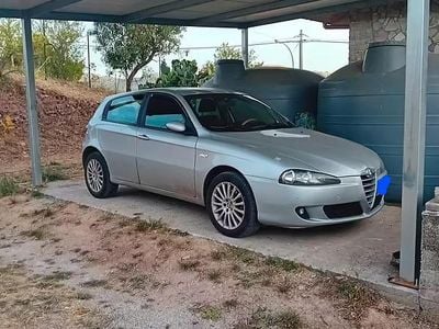 Usata Alfa Romeo 147 120 CV (88 kW) 2006 Utilitaria