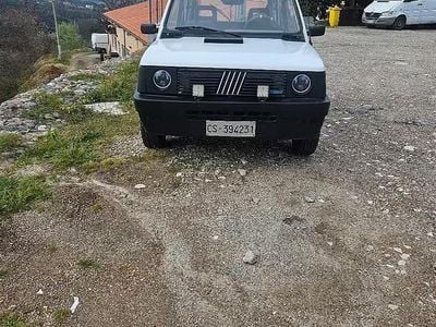 Usata Fiat 750 34 CV (25 kW) 1987 Bianco Berlina