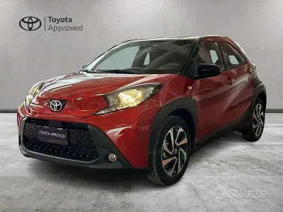 Nuova Toyota Aygo X Trend 72 CV (52 kW) 2025 Rosso SUV