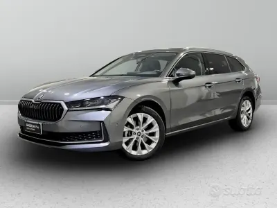 Usata Skoda Superb Style 150 CV (110 kW) 2025 Grigio Station wagon