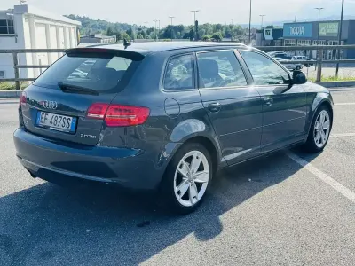 Usata Audi A3 Ambiente 140 CV (102 kW) 2010 Utilitaria