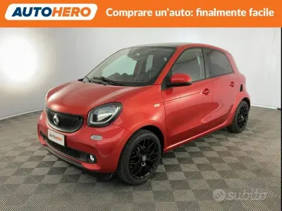 Usata Smart ForFour Passion 90 CV (66 kW) 2017 Rosso Utilitaria