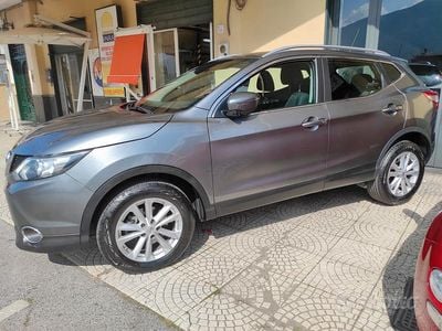 Usata Nissan Qashqai 131 CV (96 kW) 2016 Grigio SUV
