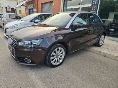 Usata Audi A1 Sportback Ambition 90 CV (66 kW) 2014 Marrone Utilitaria