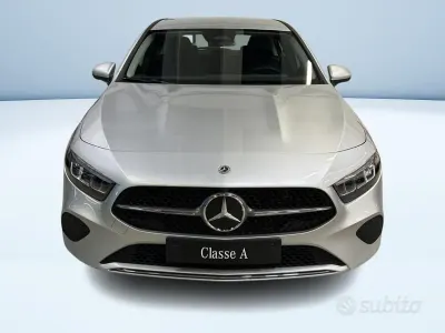Usata Mercedes 180 136 CV (100 kW) 2024 Grigio Berlina