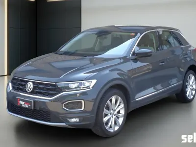 Usata VW T-Roc Advance 116 CV (85 kW) 2020 Grigio SUV