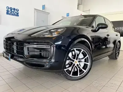 Usata Porsche Cayenne 549 CV (403 kW) 2018 Blu SUV