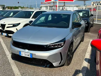 Usata Opel Corsa S 101 CV (74 kW) 2025 Argento Utilitaria