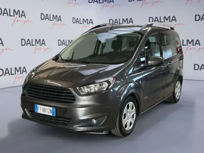 Usata Ford Tourneo Courier 75 CV (55 kW) 2019 Grigio Monovolume