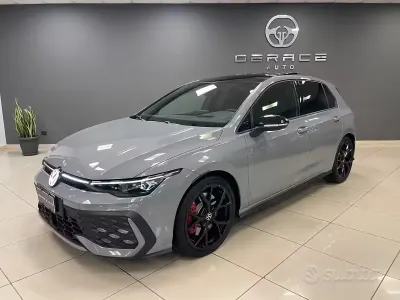 Usata VW Golf VIII GTI 265 CV (194 kW) 2025 Grigio Berlina