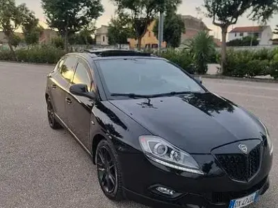 Usata Lancia Delta 120 CV (88 kW) 2009 Nero Utilitaria