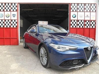 Usata Alfa Romeo Giulia Veloce 210 CV (154 kW) 2017 Blu Berlina