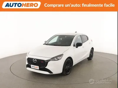 Begagnad Mazda 2 Homura-Line 90 HK (66 kW) 2023 Vit Halvkombi