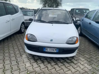 Usata Fiat Seicento Young 39 CV (28 kW) 2000 Bianco Utilitaria